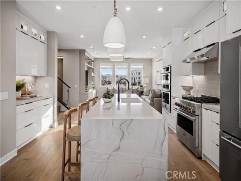 160 Palisades , Irvine, CA