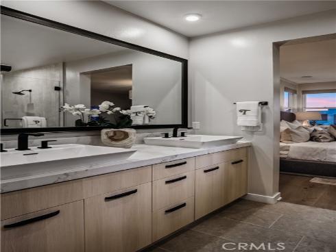 129 Sawtelle , Irvine, CA