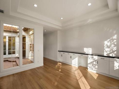 31 Montclair , Irvine, CA