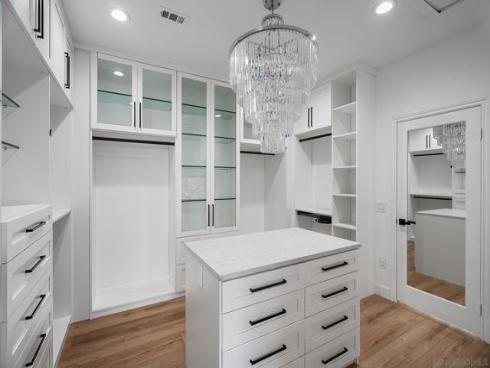 31 Montclair , Irvine, CA