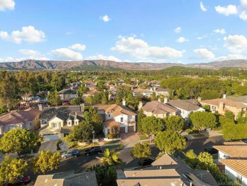 31 Montclair , Irvine, CA