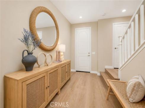 221 Mantle , Irvine, CA