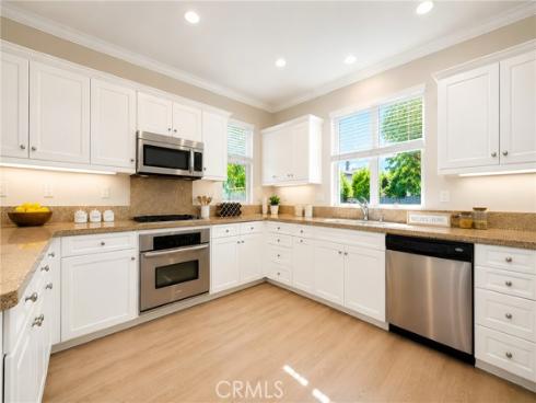 221 Mantle , Irvine, CA