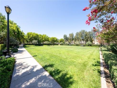 221 Mantle , Irvine, CA