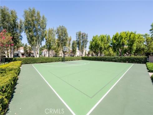 221 Mantle , Irvine, CA