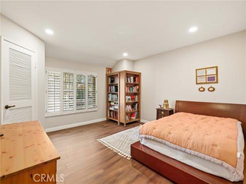 31 Greenbough 132 , Irvine, CA