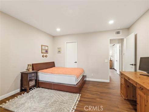 31 Greenbough 132 , Irvine, CA