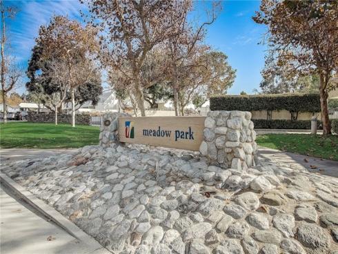 31 Greenbough 132 , Irvine, CA