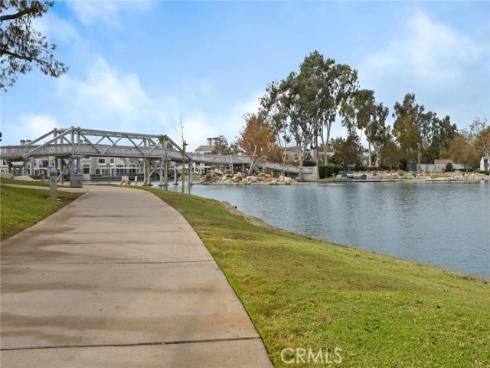 31 Greenbough 132 , Irvine, CA