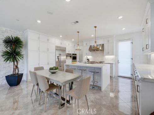162  Bowery  , Irvine, CA