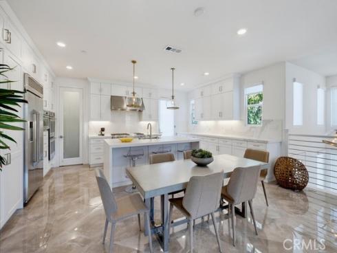 162  Bowery  , Irvine, CA