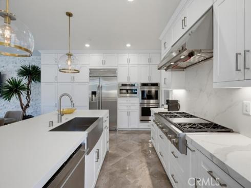 162  Bowery  , Irvine, CA