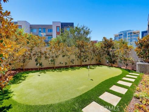 162  Bowery  , Irvine, CA