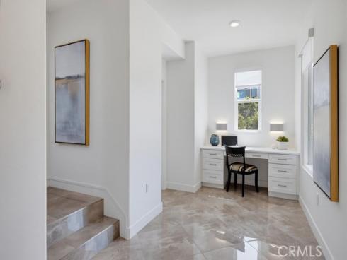 162  Bowery  , Irvine, CA