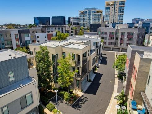 162  Bowery  , Irvine, CA
