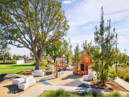 929 Treble , Irvine, CA