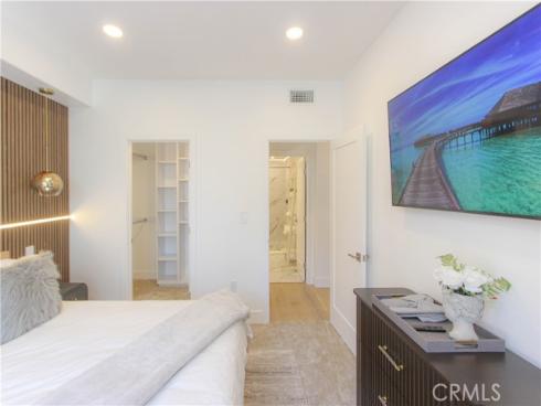 2253 Martin 302 , Irvine, CA