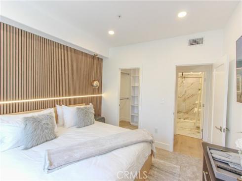 2253 Martin 302 , Irvine, CA
