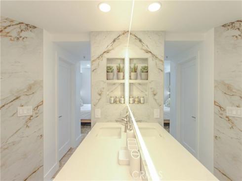 2253 Martin 302 , Irvine, CA