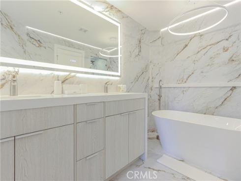 2253 Martin 302 , Irvine, CA