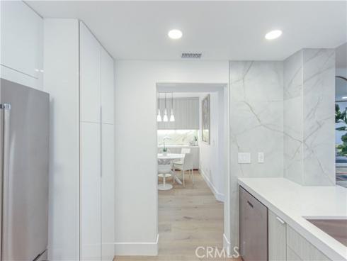2253 Martin 302 , Irvine, CA