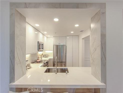 2253 Martin 302 , Irvine, CA