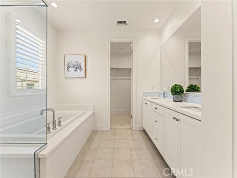 115 Della , Irvine, CA