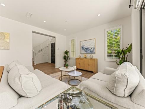 115 Della , Irvine, CA