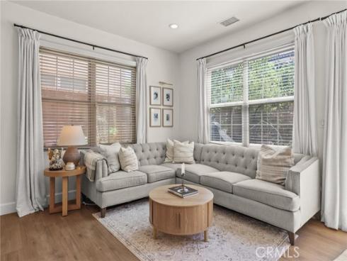 67 Kestrel , Irvine, CA