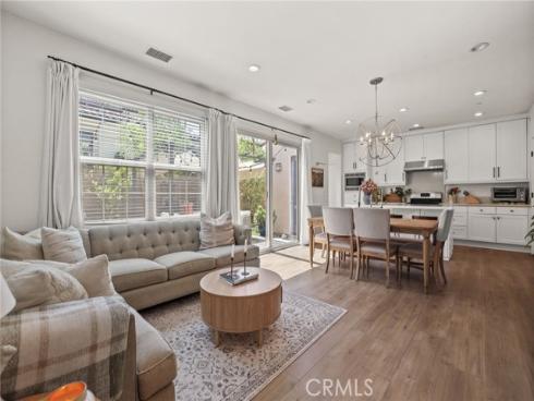 67 Kestrel , Irvine, CA