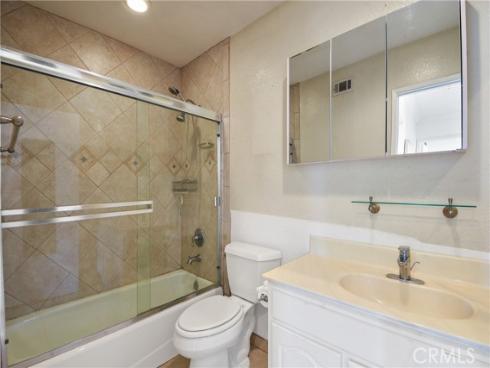 141 Oxford , Irvine, CA