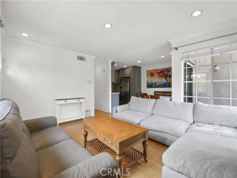 141 Oxford , Irvine, CA