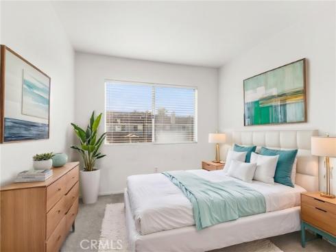 194 Greenmoor , Irvine, CA