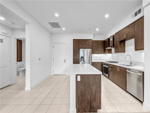 1502 Nolita , Irvine, CA