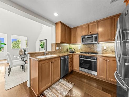 177 Lockford , Irvine, CA