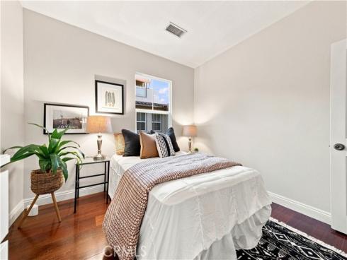 177 Lockford , Irvine, CA