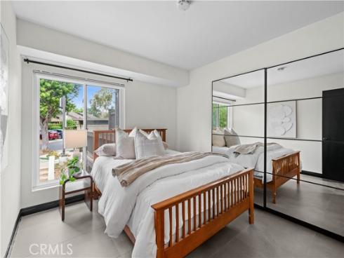 18 Rana 58 , Irvine, CA