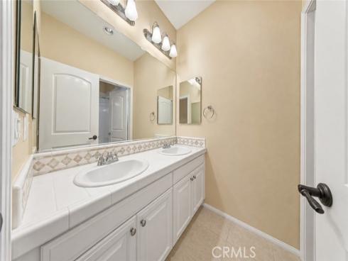 167 Great Lawn , Irvine, CA