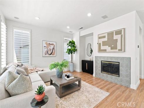 8 Dahlia , Irvine, CA