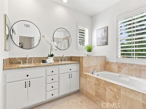8 Dahlia , Irvine, CA