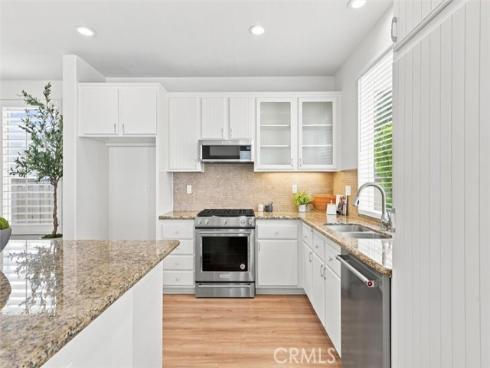 8 Dahlia , Irvine, CA