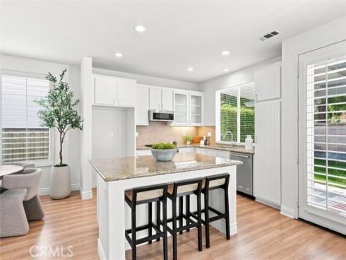 8 Dahlia , Irvine, CA