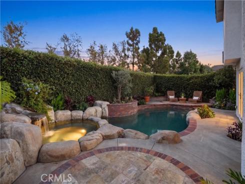 18 Timbergate , Irvine, CA