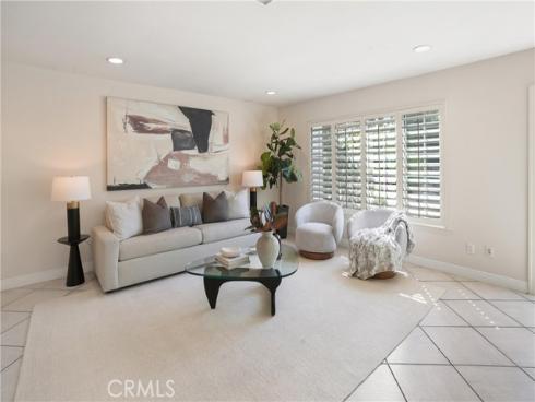 18 Timbergate , Irvine, CA