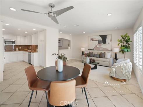 18 Timbergate , Irvine, CA