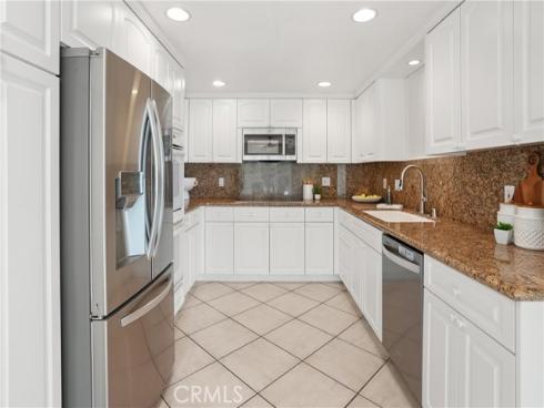 18 Timbergate , Irvine, CA