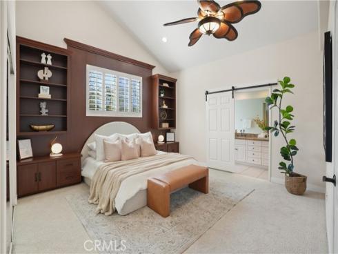 18 Timbergate , Irvine, CA