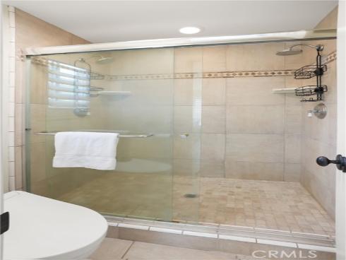 18 Timbergate , Irvine, CA