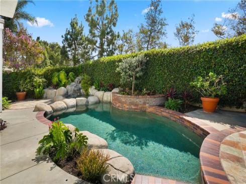 18 Timbergate , Irvine, CA