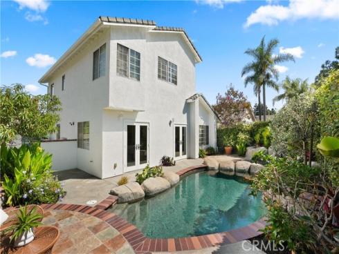 18 Timbergate , Irvine, CA